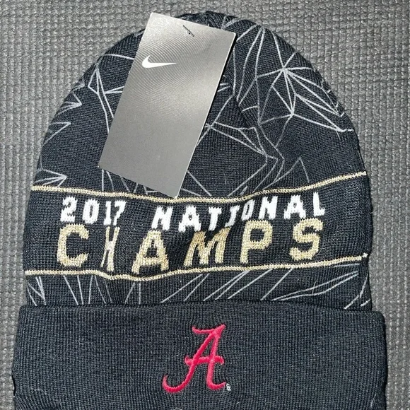 NWT Nike NCAA Alabama Football 2017 National Championship Knit Beanie - Picture 3 of 6